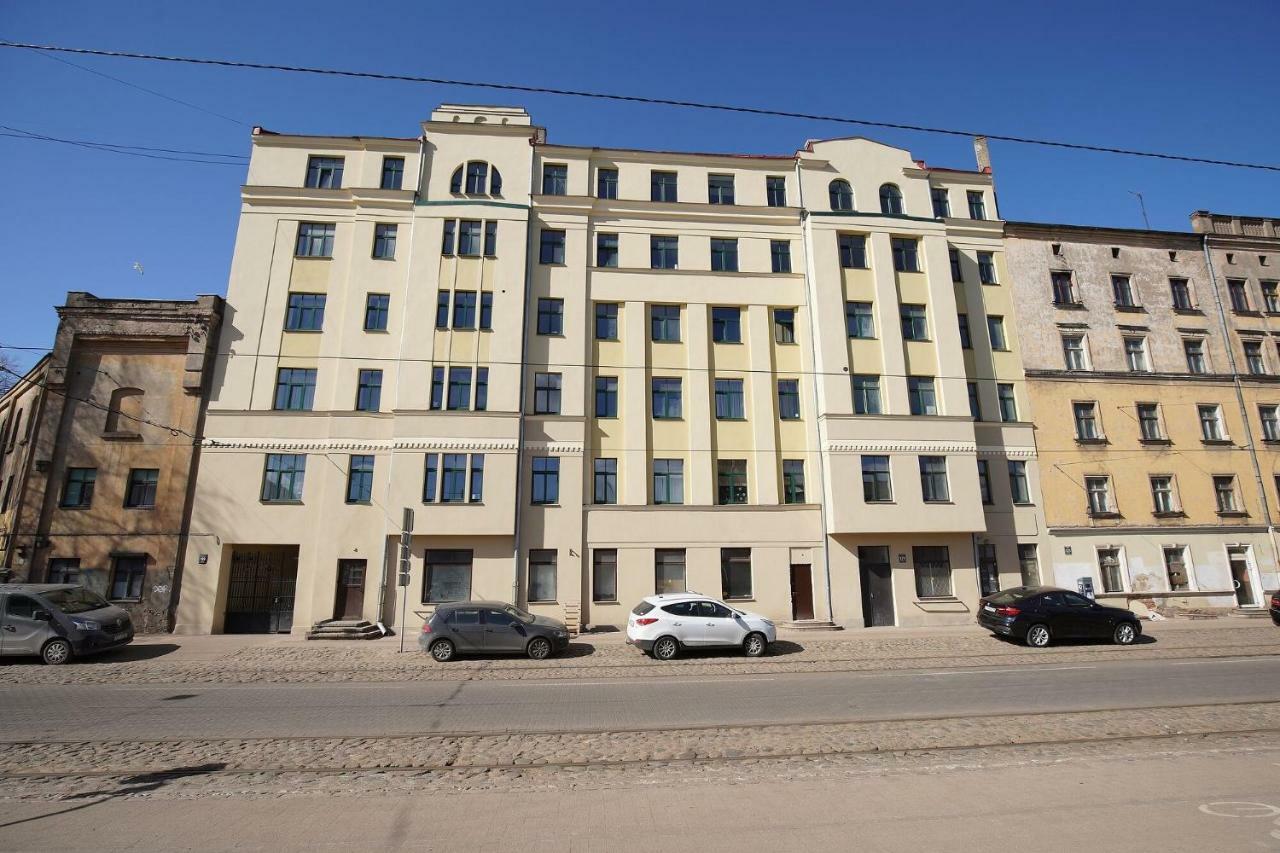 NEW Bohemian crash pad in Riga Center Apartment Bagian luar foto